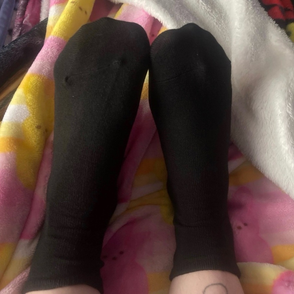 Used White Ruffled Socks - Picture 2 of 3